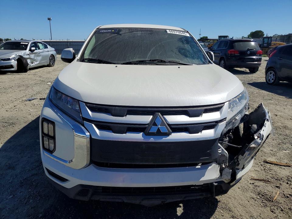 2021 Mitsubishi Outlander VIN JA4APUAU3MU006070 COPART salvage auction — MINOR DENT/SCRATCHES, Ca - Dis/Dlr/Exp Only Clean Title, sold $3,600 on 2026-07-21 (photo 5)