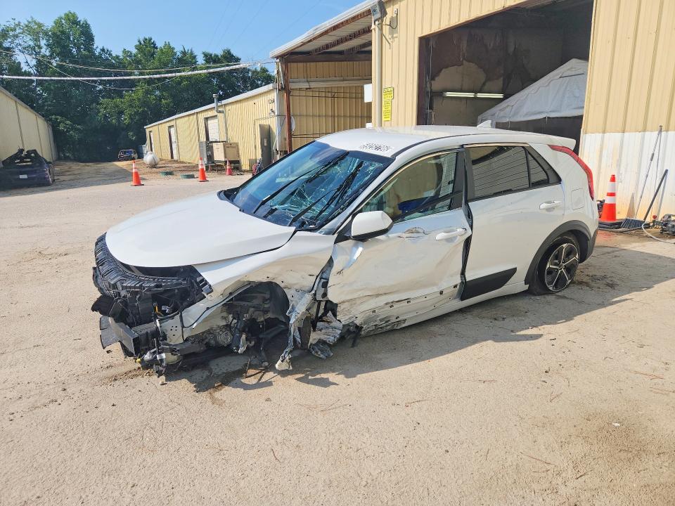 2026 Kia Niro VIN KNDCP3LE6T5326605 COPART salvage auction — SIDE, NC - CERTIFICATE OF TITLE, sold $4,750 on 2026-07-20 (photo 1)