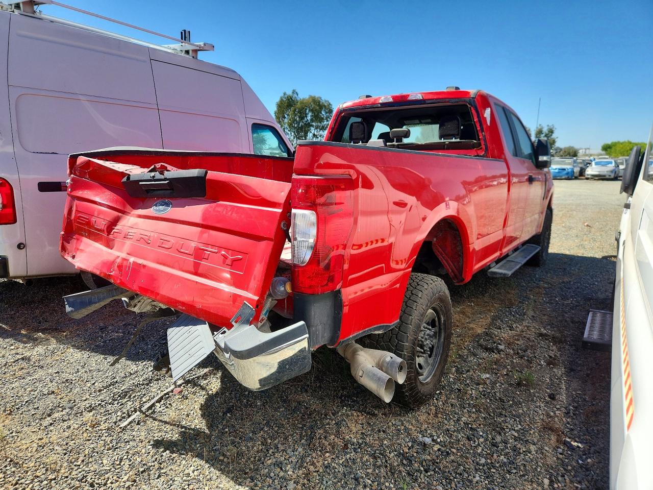 2022 Ford F-250 Super Duty VIN 1FT7X2BT4NEF46727 COPART salvage auction — Rear End, CA - SALVAGE CERTIFICATE, sold $16,600 on 2026-07-09 (photo 3)