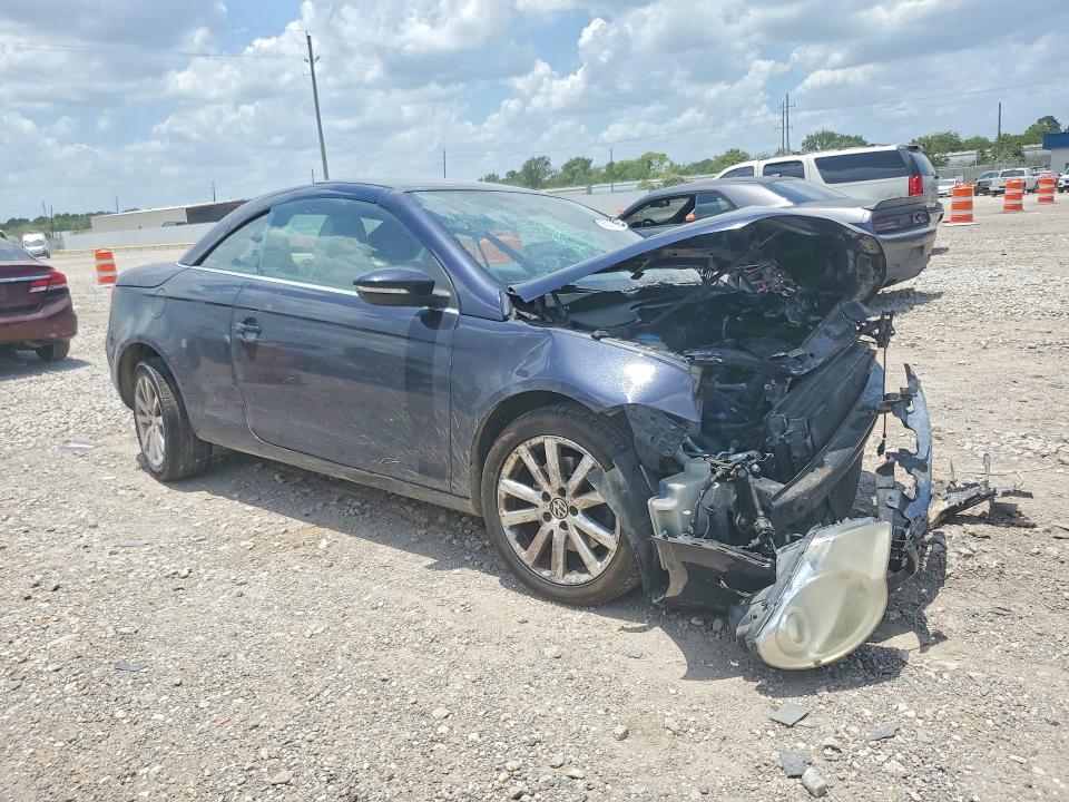2009 Volkswagen Eos VIN WVWBA71FX9V021536 COPART salvage auction — FRONT END, Tx - Salvage Vehicle Title, sold $100 on 2026-08-06 (photo 4)