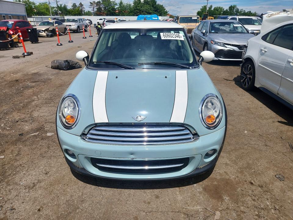 2013 Mini Cooper VIN WMWSU3C54DT684154 COPART salvage auction — MECHANICAL, Ct - Certificate Of Title, sold $550 on 2026-07-14 (photo 5)
