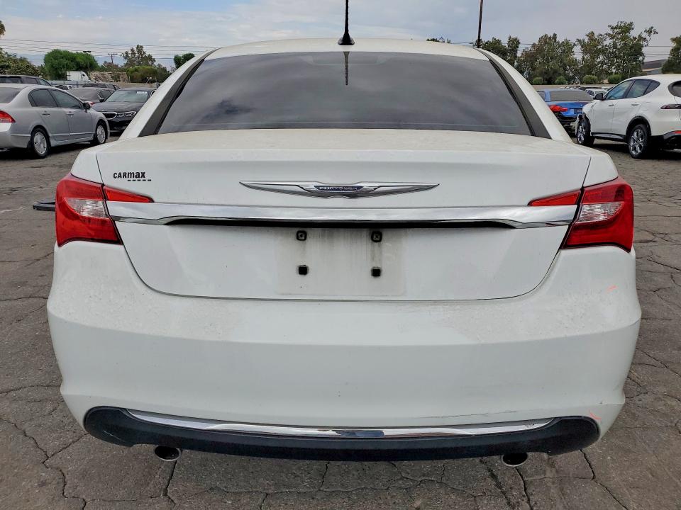 2011 Chrysler 200 VIN 1C3BC2FG7BN618216 COPART salvage auction — MINOR DENT/SCRATCHES, Ca - Salvage Certificate, sold $775 on 2026-07-30 (photo 6)