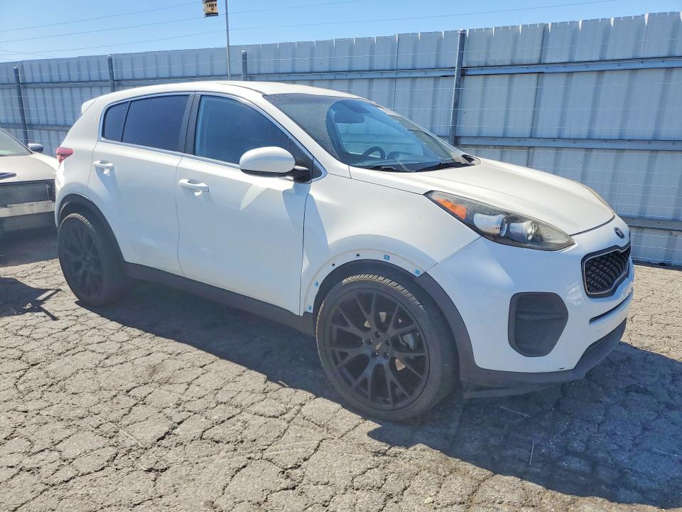 2019 Kia Sportage VIN KNDPM3AC6K7526009 COPART salvage auction — MINOR DENT/SCRATCHES, Ca - Salvage Certificate, sold $2,850 on 2026-07-27 (photo 4)