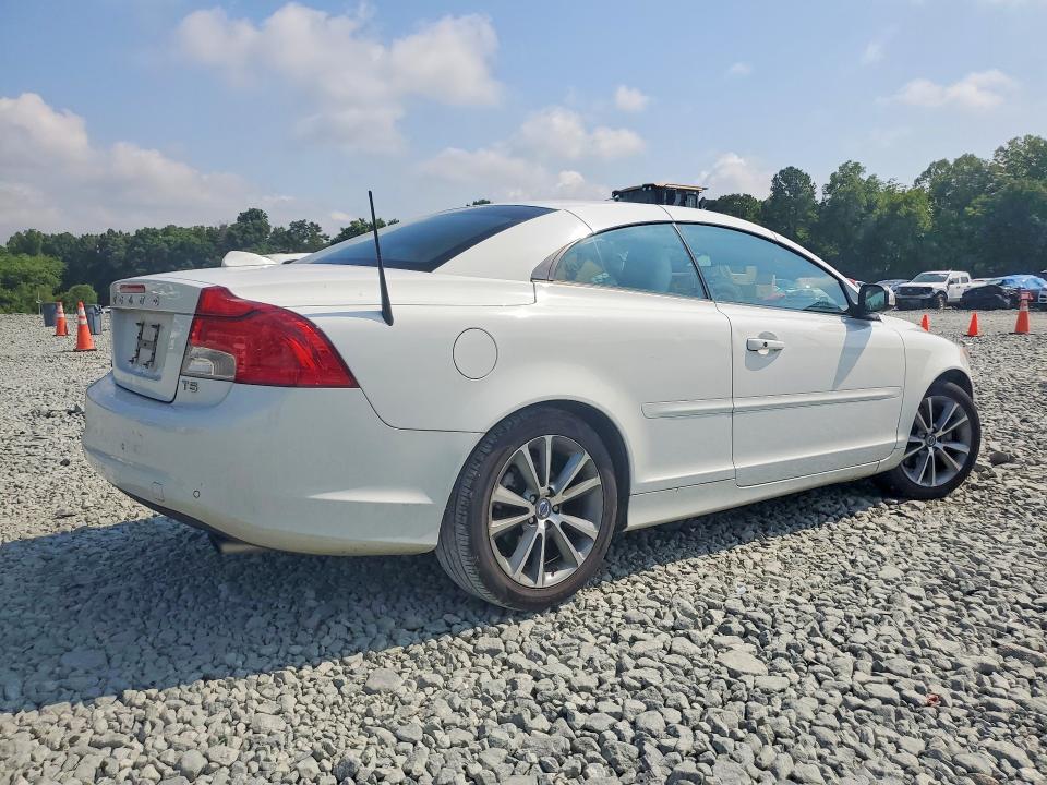 2013 Volvo C70 VIN YV1672MC4DJ138897 COPART salvage auction — MECHANICAL, NC - SALVAGE CERTIFICATE OF TITLE, sold $325 on 2026-08-05 (photo 3)
