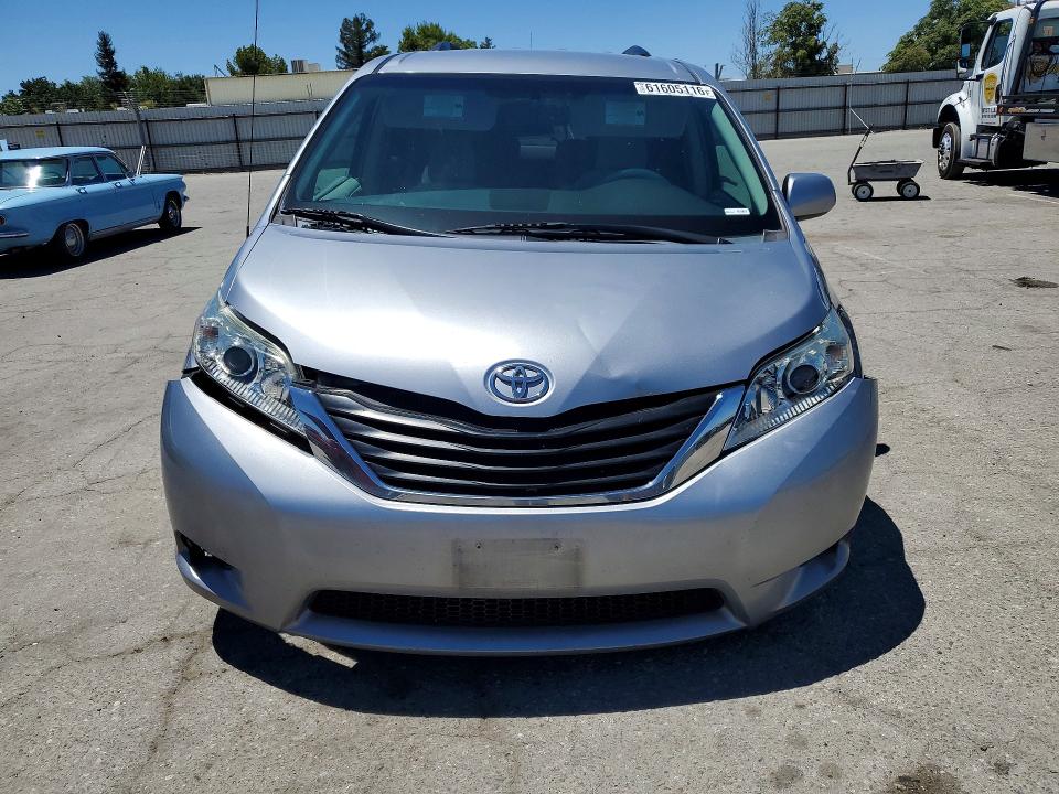 2013 Toyota Sienna VIN 5TDKK3DC0DS313352 COPART salvage auction — SIDE, CA - SALVAGE CERTIFICATE, sold $825 on 2026-07-31 (photo 5)
