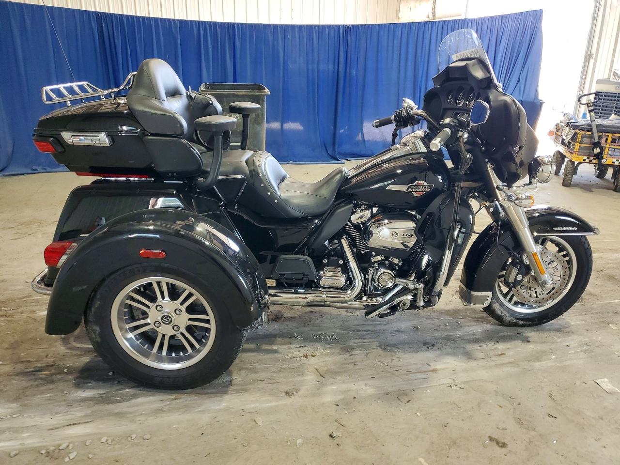 2023 Harley-Davidson fl VIN 1HD1MAF17PB855466 — COPART salvage auction photo