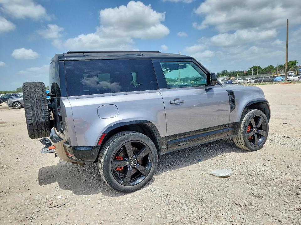 2021 Land rover Defender VIN SALEX6RU2M2054333 COPART salvage auction — MINOR DENT/SCRATCHES, Fl - Certificate Of Title, sold $23,500 on 2026-07-28 (photo 3)