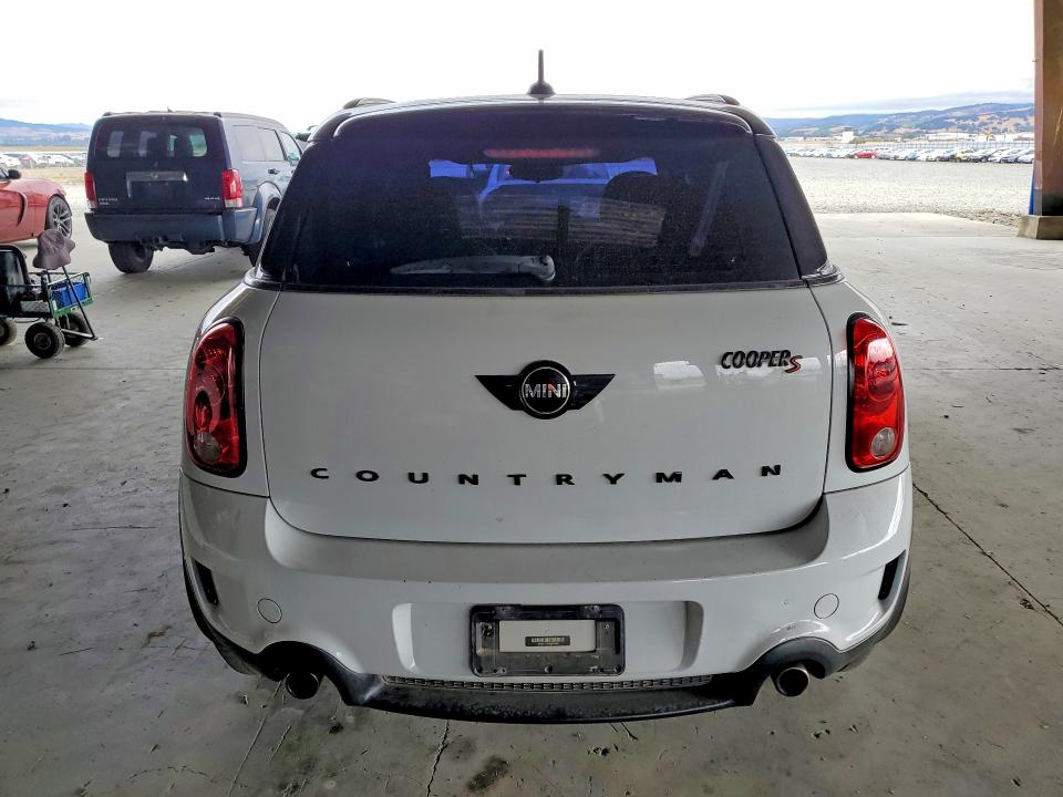 2014 Mini Cooper VIN WMWZC3C50EWP27924 COPART salvage auction — MINOR DENT/SCRATCHES, CA - DLR/DIS/EXP ONLY SALVAGE TITLE, sold $800 on 2026-08-07 (photo 6)