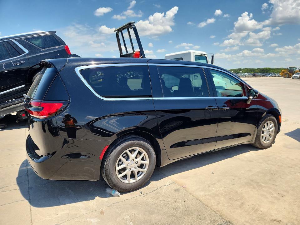2024 Chrysler Pacifica VIN 2C4RC1BG5RR165186 COPART salvage auction — NORMAL WEAR, Tx - Certificate Of Title (P), sold $21,900 on 2026-07-23 (photo 3)