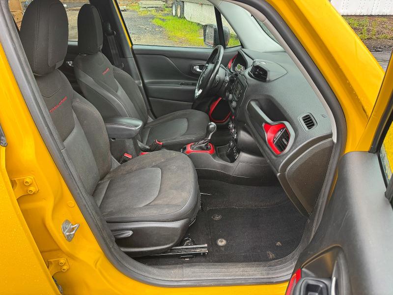 2017 Jeep Renegade VIN ZACCJBCB4HPE87499 COPART salvage auction — NORMAL WEAR, Me - Certificate Of Title (P), sold $3,750 on 2026-08-03 (photo 5)