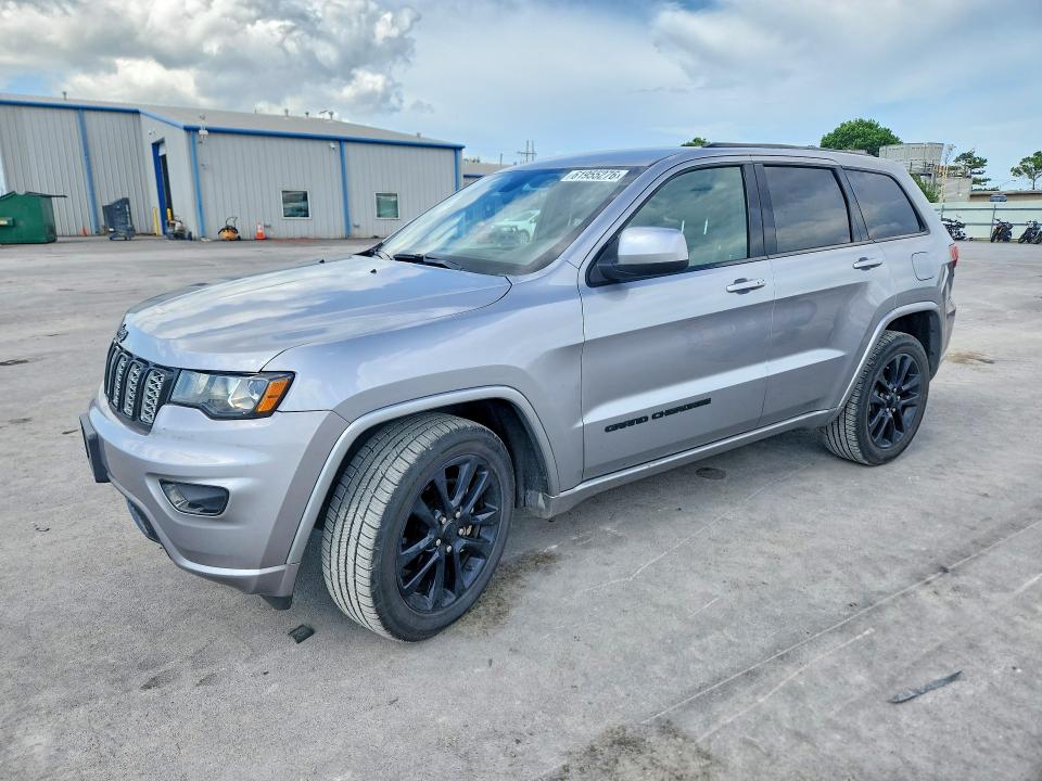 2018 Jeep Cherokee VIN 1C4RJEAG1JC430875 — COPART salvage auction photo