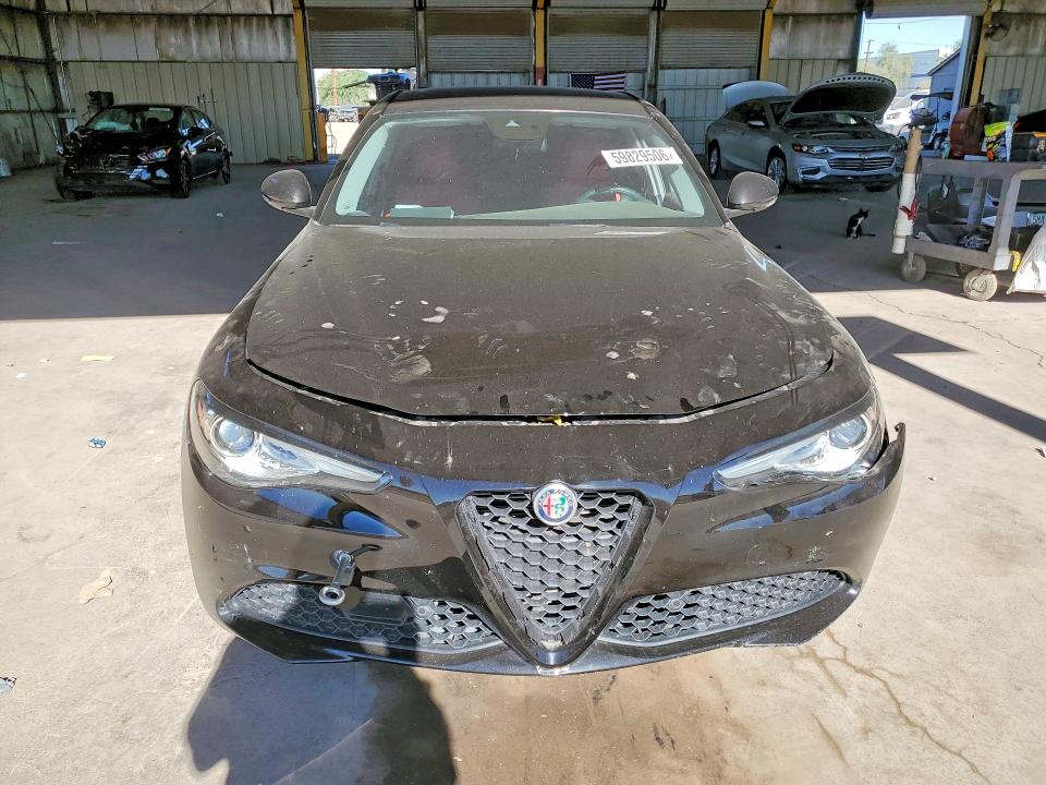 2021 Alfa romeo VIN ZARFAMBN5M7647584 COPART salvage auction — FRONT END, Az - Cert Of Title - Salvage, sold $3,900 on 2026-07-27 (photo 5)