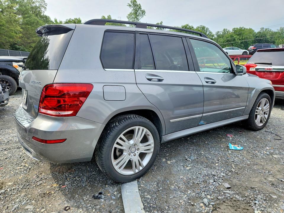 2015 Mercedes-benz Glk-klasse VIN WDCGG0EBXFG374694 COPART salvage auction — MINOR DENT/SCRATCHES, Md - Cert Of Salvage > 75% Damage, sold $3,500 on 2026-07-24 (photo 3)