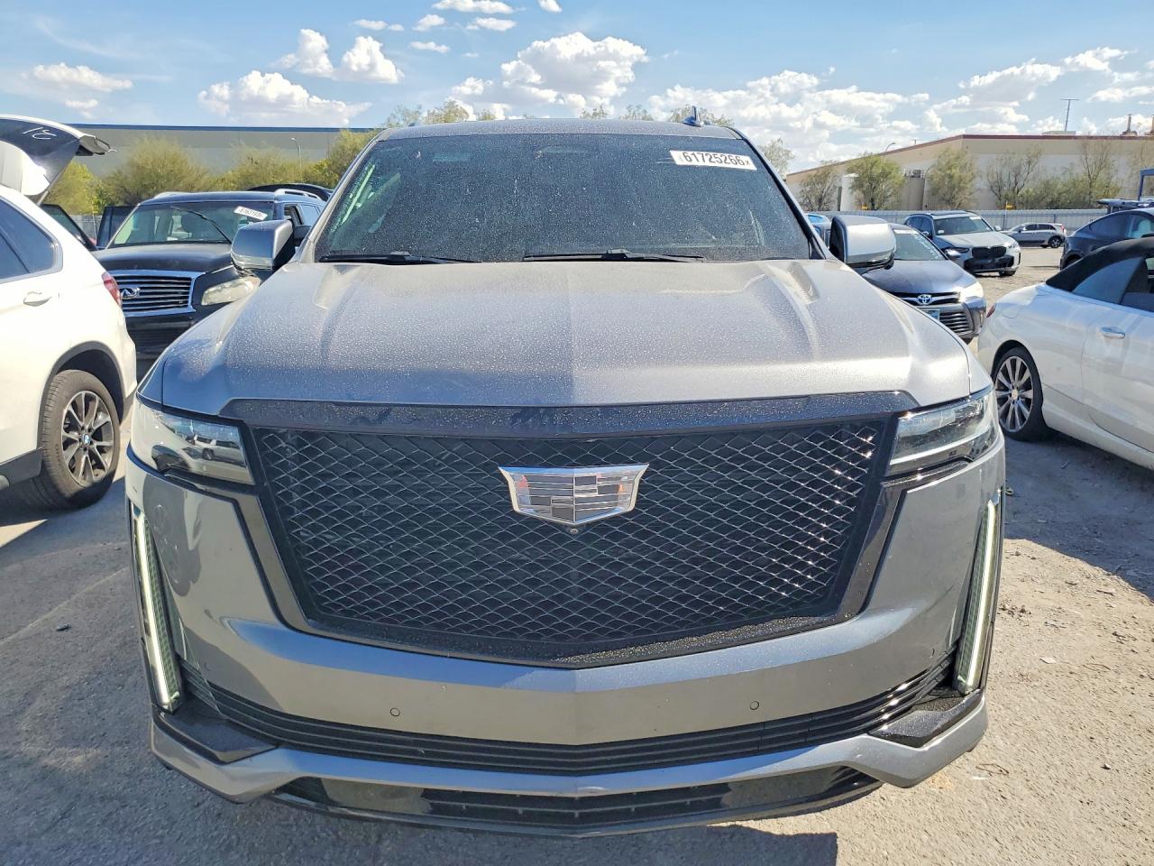 2021 Cadillac Escalade VIN 1GYS4PKL6MR211874 COPART salvage auction — Side, Sc - Salvage Title, sold $31,250 on 2026-09-24 (photo 5)