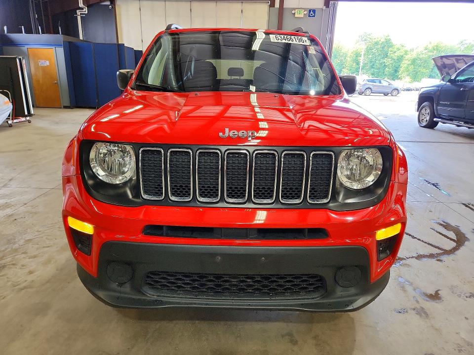 2020 Jeep Renegade VIN ZACNJBA18LPL21608 COPART salvage auction — MINOR DENT/SCRATCHES, CT - CERTIFICATE OF TITLE (P), sold $5,900 on 2026-08-04 (photo 5)