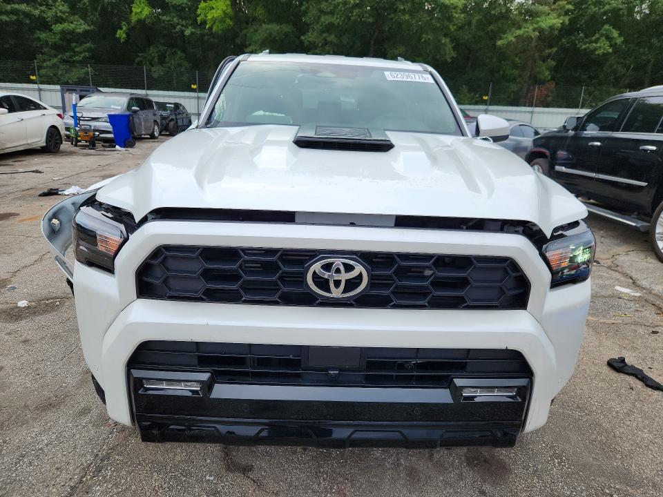 2025 Toyota 4runner VIN JTEVA5BR9S5001418 COPART salvage auction — SIDE, TN - SALVAGE CERTIFICATE (P), sold $18,400 on 2026-07-31 (photo 5)
