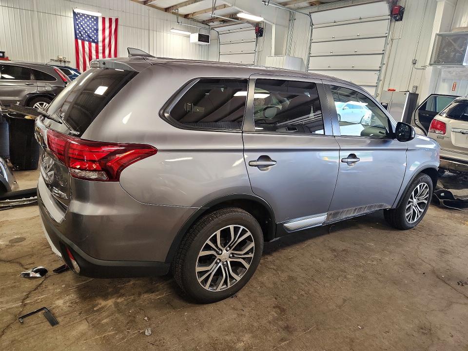 2018 Mitsubishi Outlander VIN JA4AZ2A36JZ015821 COPART salvage auction — FRONT END, Mn - Cert Of Title-Salvage, sold $3,650 on 2026-07-16 (photo 3)