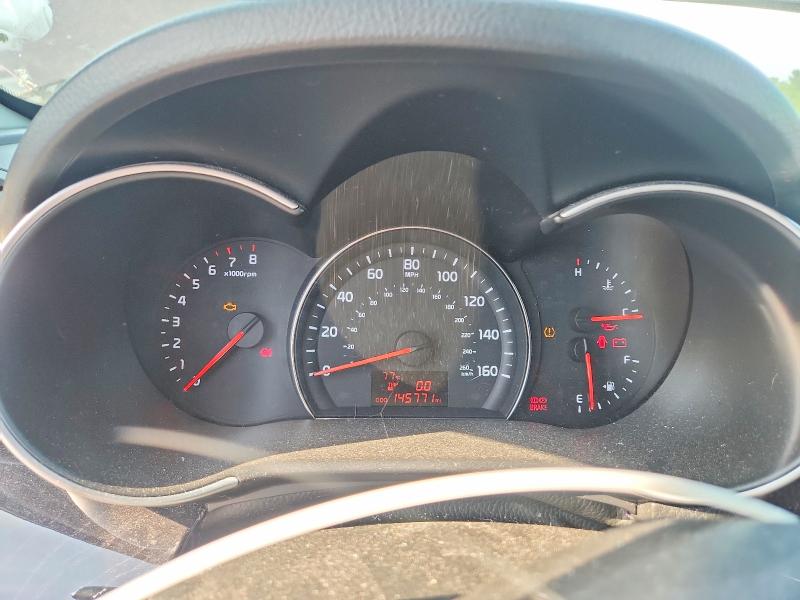 2015 Kia Sorento VIN 5XYKTDA67FG617098 COPART salvage auction — FRONT END, Ma - Cert Of Title-Reconstrctd Coll, sold $775 on 2026-07-29 (photo 9)