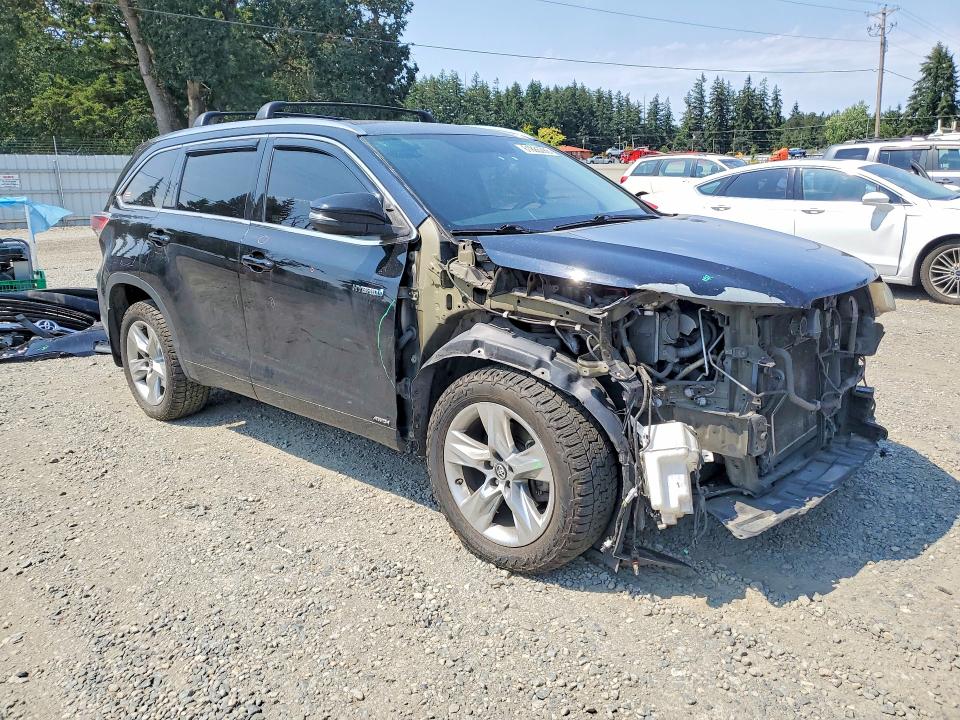 2016 Toyota VIN 5TDDCRFH6GS018603 COPART salvage auction — FRONT END, Salvage Title, sold $3,050 on 2026-07-31 (photo 4)