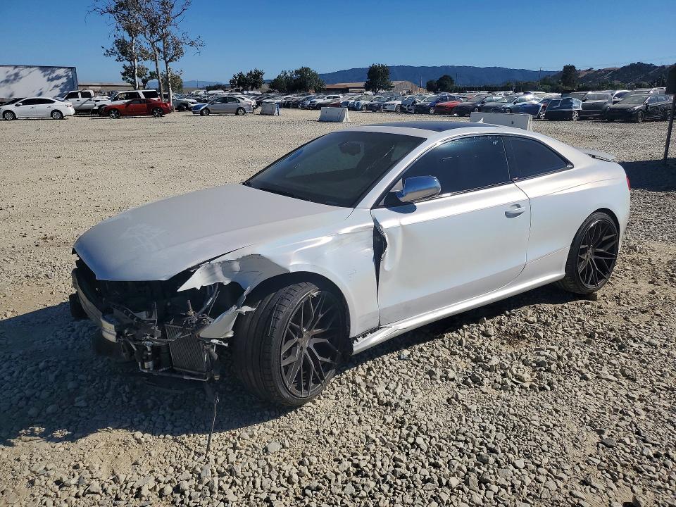 2015 Audi Rs5 VIN WUAC6AFR2FA901187 COPART salvage auction — FRONT END, Ca - Salvage Certificate, sold $5,100 on 2026-08-13 (photo 1)
