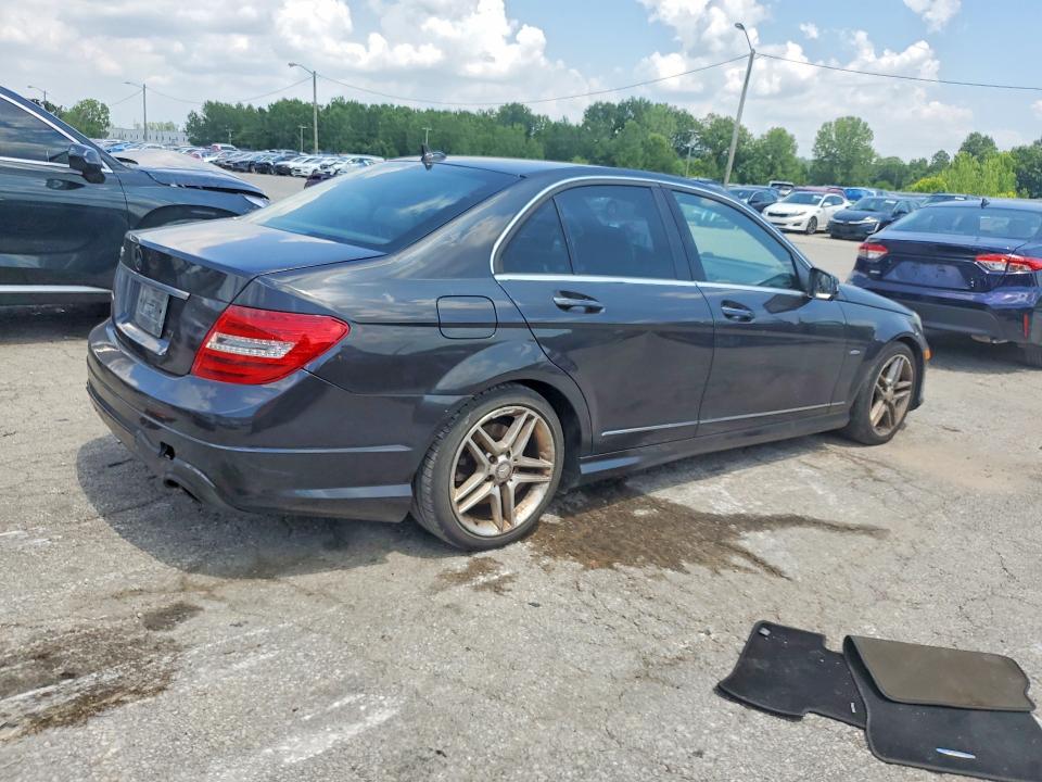 2012 Mercedes-benz C-klasse VIN WDDGF5HB6CR218904 COPART salvage auction — FRONT END, Ky - Red Rebuilt Flood, sold $850 on 2026-08-13 (photo 3)