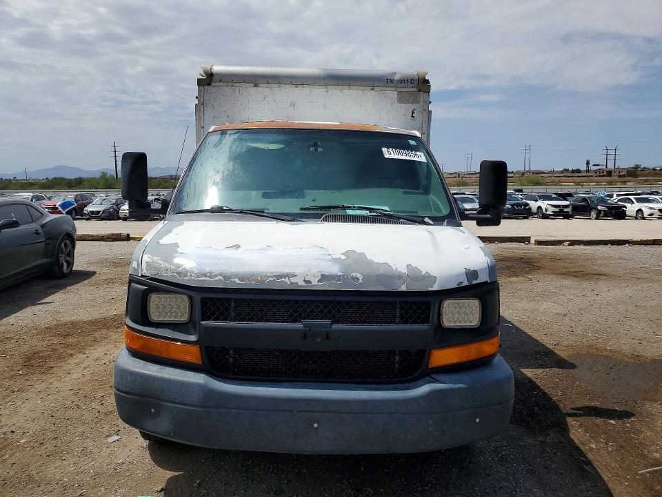 2010 Gmc Savana VIN 1GD1G2AAXA1902407 COPART salvage auction — MECHANICAL, Az - Certificate Of Title, sold $650 on 2026-08-02 (photo 5)