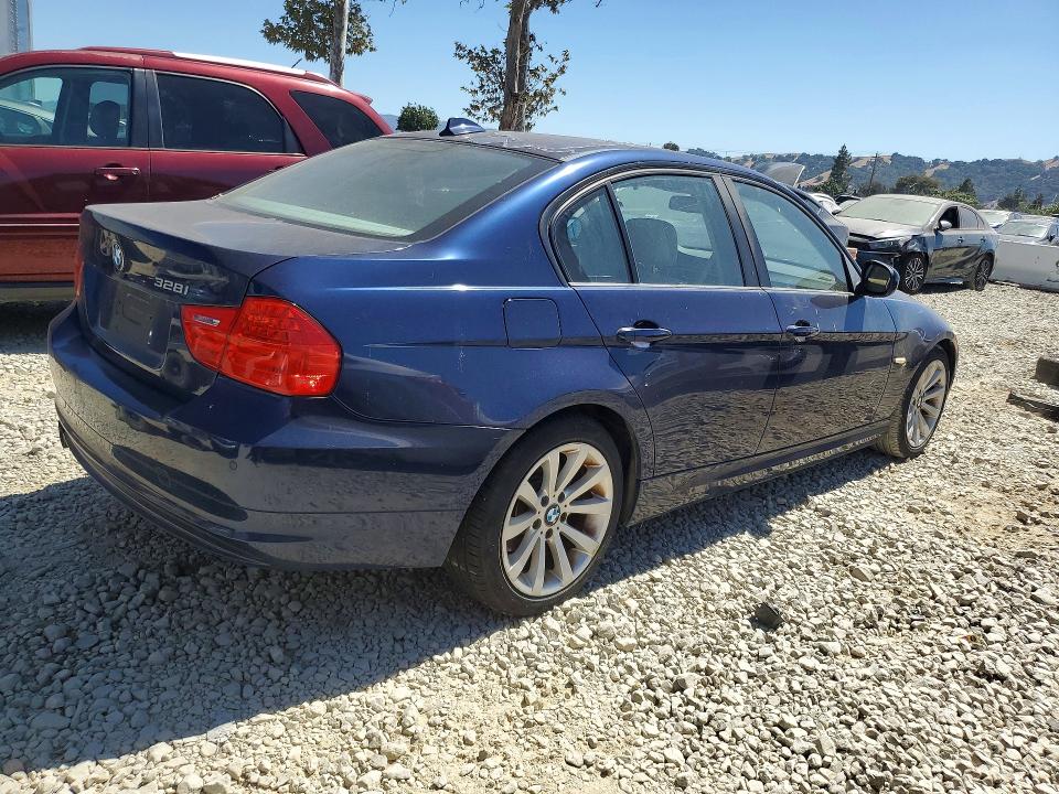 2011 BMW 3 series VIN WBAPH7C50BE679827 COPART salvage auction — MINOR DENT/SCRATCHES, Ca - Dis/Dlr/Exp Only Clean Title, sold $1,000 on 2026-07-28 (photo 3)