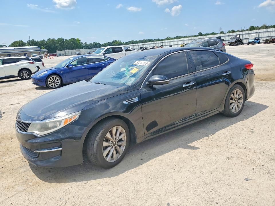2017 Kia Optima VIN 5XXGT4L33HG124793 COPART salvage auction — MINOR DENT/SCRATCHES, Sc - Certificate Of Title (P), sold $2,750 on 2026-07-27 (photo 1)