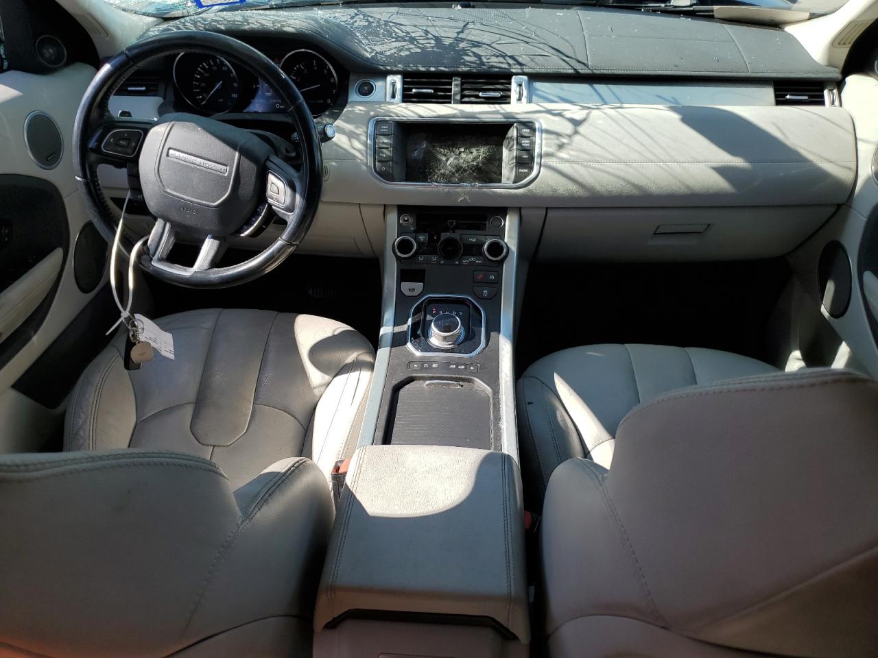 2015 Land rover Range rover evoque VIN SALVP2BG1FH014158 COPART salvage auction — VANDALISM, NV - SALVAGE TITLE, sold $2,900 on 2025-01-09 (photo 8)