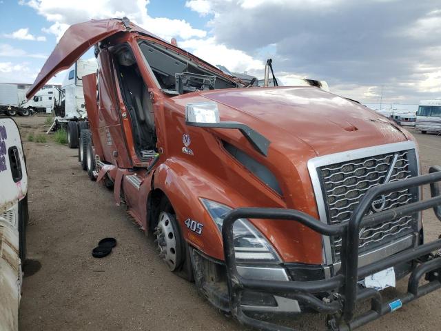 2022 Volvo Vn VIN 4V4NC9EH9NN290687 COPART salvage auction — ROLLOVER, Co - Public - Salvage Title, sold $10,400 on 2026-07-09 (photo 4)