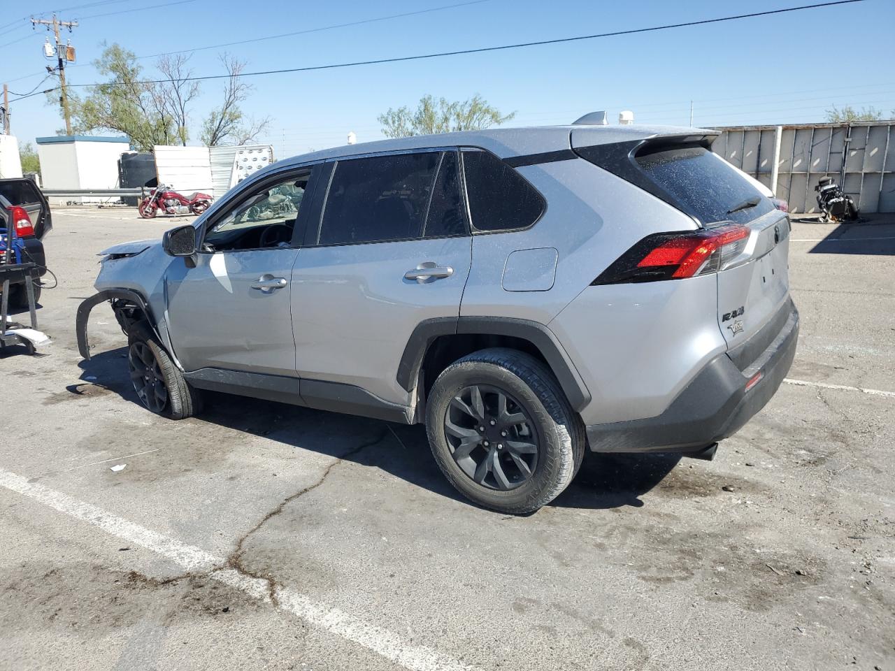 2022 Toyota Rav 4 VIN 2T3H1RFV2NC209882 COPART salvage auction — FRONT END, TX - SALVAGE VEHICLE TITLE, sold $7,700 on 2024-10-11 (photo 2)