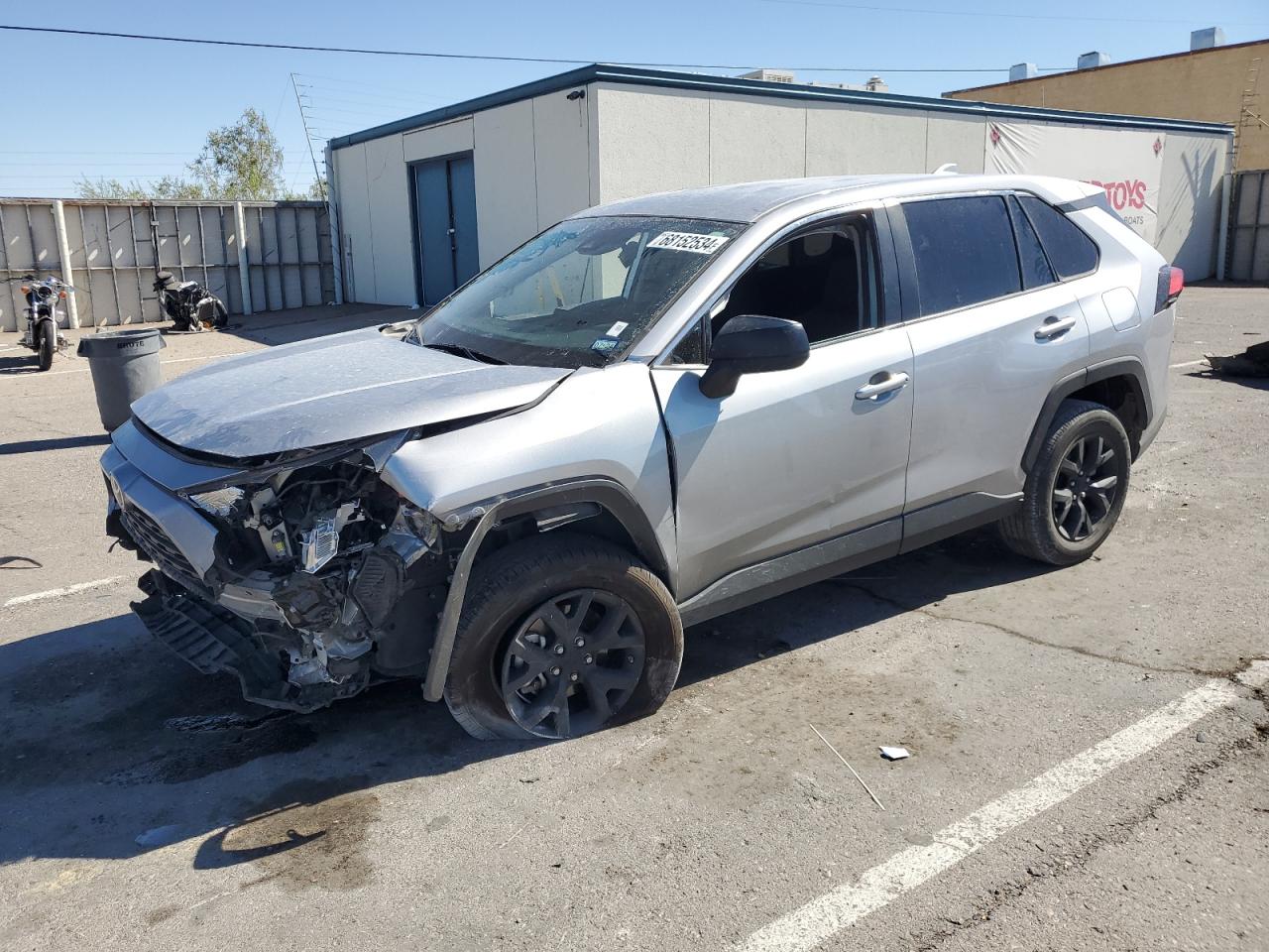 2022 Toyota Rav 4 VIN 2T3H1RFV2NC209882 COPART salvage auction — FRONT END, TX - SALVAGE VEHICLE TITLE, sold $7,700 on 2024-10-11 (photo 1)