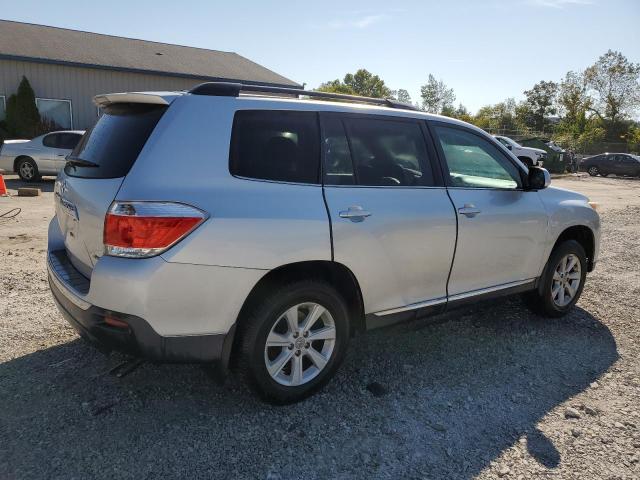 2012 Toyota Highlander VIN 5TDBK3EH4CS127452 COPART salvage auction — SIDE, Salvage Title, sold $3,250 on 2026-07-16 (photo 3)