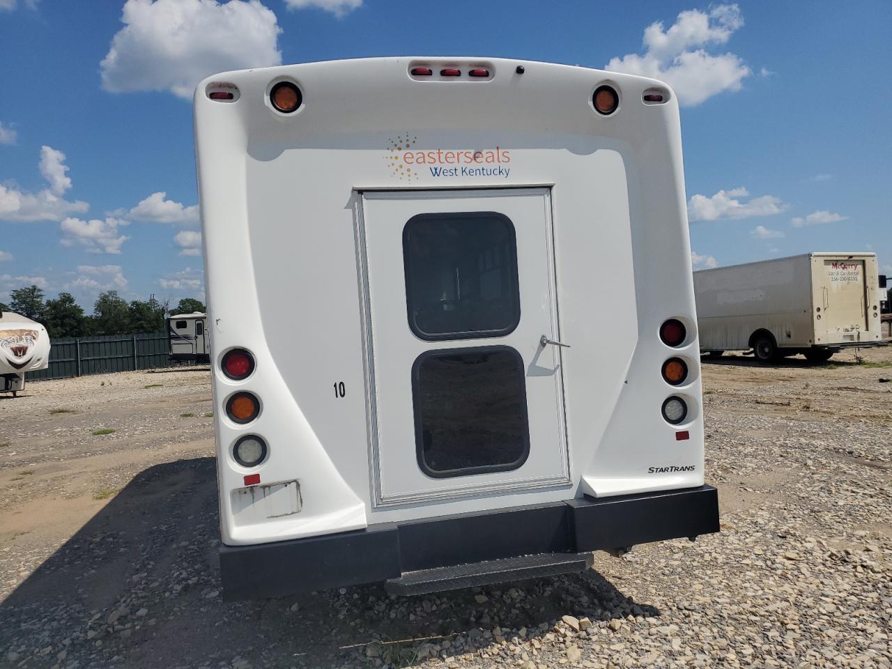 2019 Ford E-350 VIN 1FDEE3FS2KDC19132 COPART salvage auction — Front End, MO - SALVAGE CERTIFICATE OF TITLE, sold $14,800 on 2025-12-17 (photo 6)