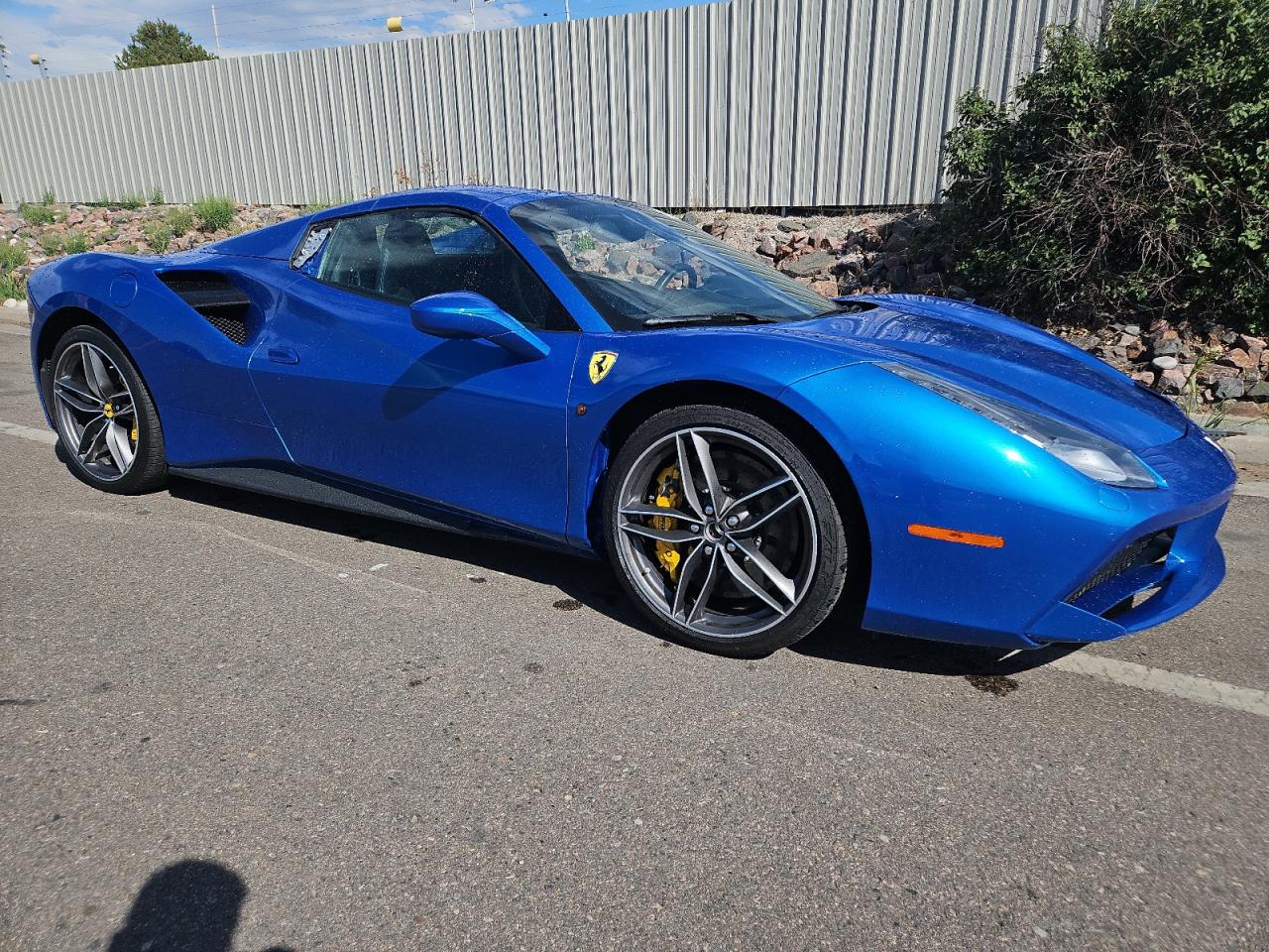 2017 Ferrari 488 Spider VIN ZFF80AMA3H0220631 COPART salvage auction — Front End, Salvage Title, sold $170,000 on 2021-09-27 (photo 4)