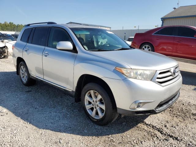 2012 Toyota Highlander VIN 5TDBK3EH4CS127452 COPART salvage auction — SIDE, Salvage Title, sold $3,250 on 2026-07-16 (photo 4)