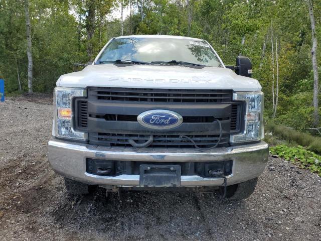 2019 Ford F250 VIN 1FT7X2B65KED04891 COPART salvage auction — VANDALISM, On - Permit Salvage, sold $4,850 on 2026-08-27 (photo 5)