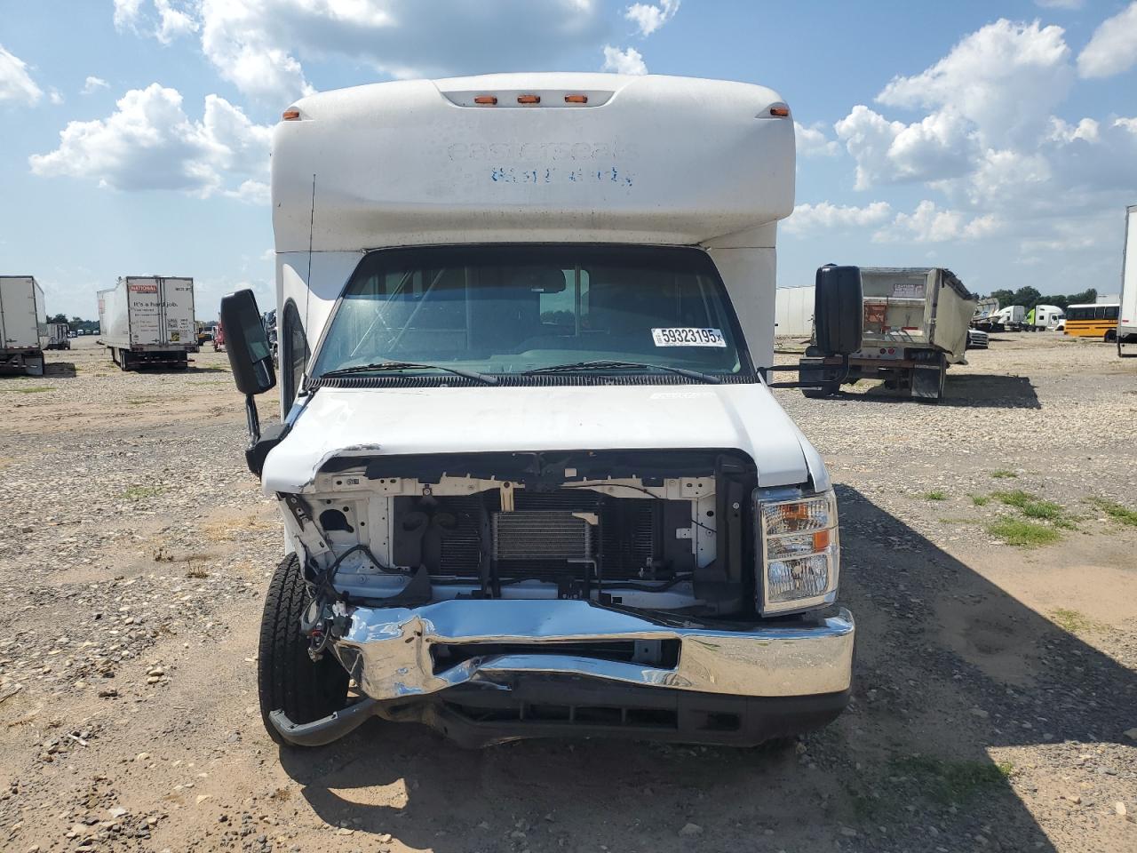 2019 Ford E-350 VIN 1FDEE3FS2KDC19132 COPART salvage auction — Front End, MO - SALVAGE CERTIFICATE OF TITLE, sold $14,800 on 2025-12-17 (photo 5)
