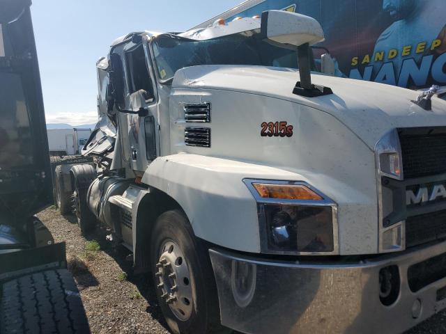 2023 Mack Anthem VIN 1M1AN4GY3PM036261 COPART salvage auction — ROLLOVER, MT - SALVAGE CERTIFICATE OF A VEHIC, sold $7,600 on 2026-07-30 (photo 9)