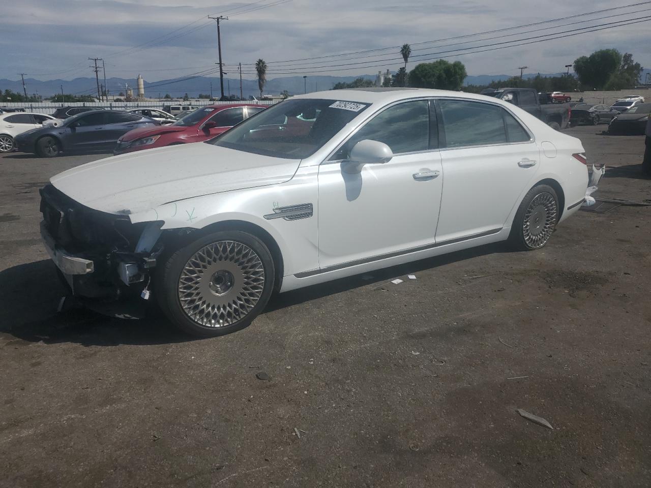 2020 Genesis G90 VIN KMTF34PA1LU080737 — COPART salvage auction photo