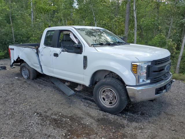 2019 Ford F250 VIN 1FT7X2B65KED04891 COPART salvage auction — VANDALISM, On - Permit Salvage, sold $4,850 on 2026-08-27 (photo 4)