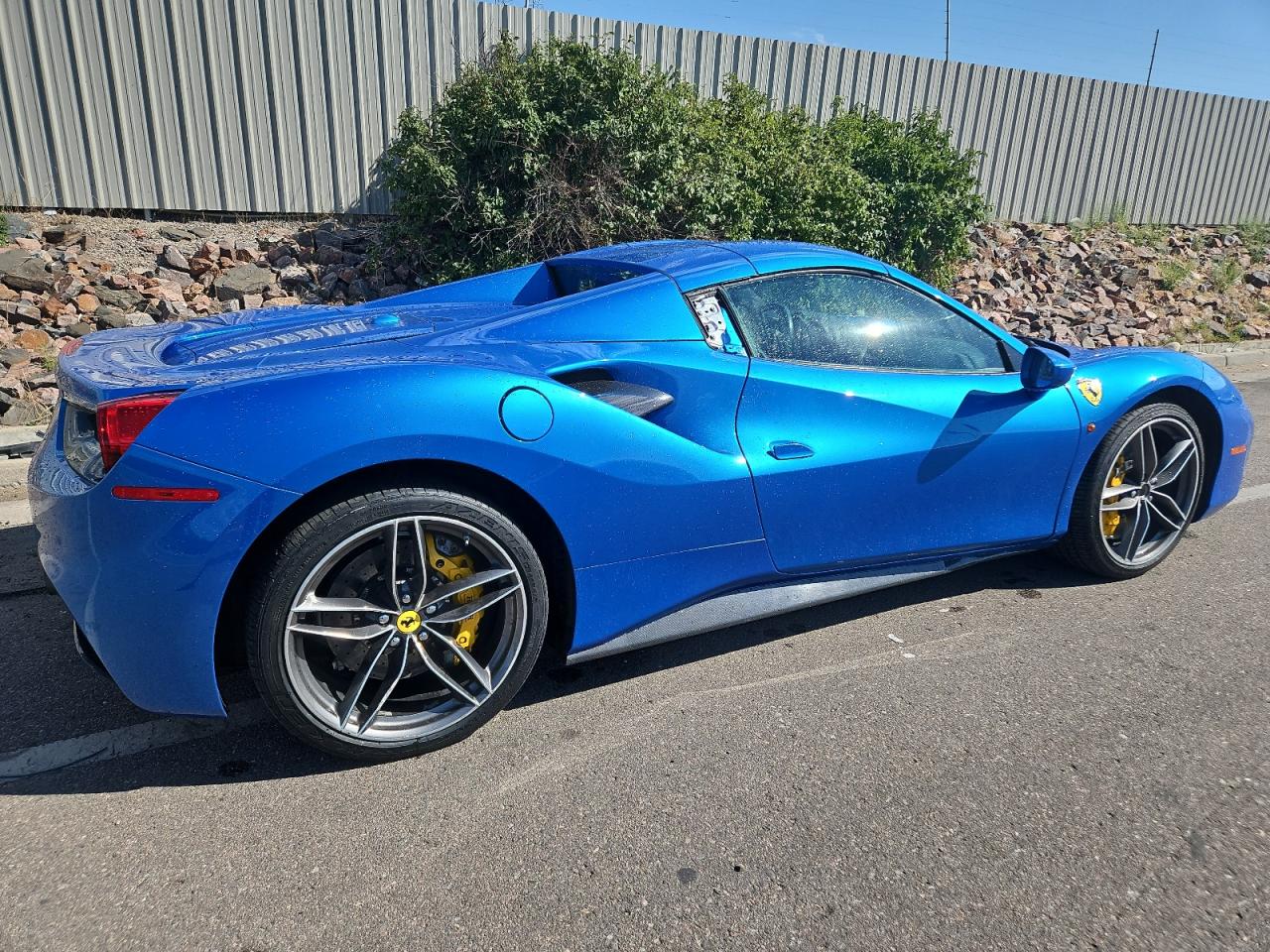 2017 Ferrari 488 Spider VIN ZFF80AMA3H0220631 COPART salvage auction — Front End, Salvage Title, sold $170,000 on 2021-09-27 (photo 3)