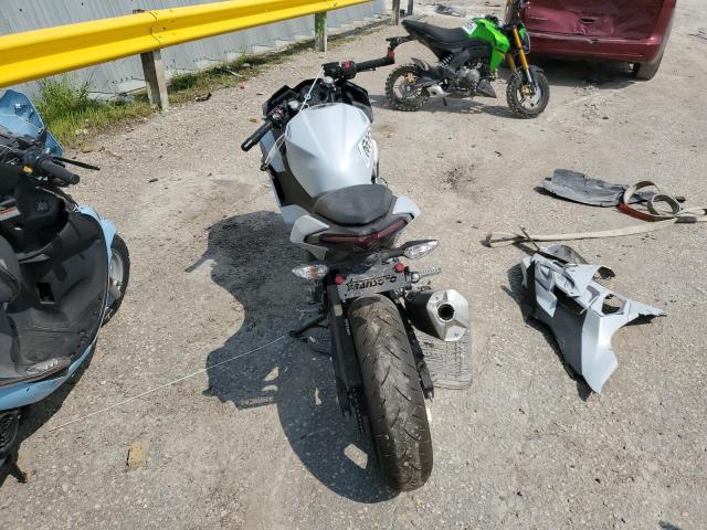 2025 Kawasaki Ex500 VIN ML5EXGG12SDA44339 COPART salvage auction — SIDE, Ks - Cert Of Title-Salvage, sold $1,050 on 2026-08-02 (photo 4)
