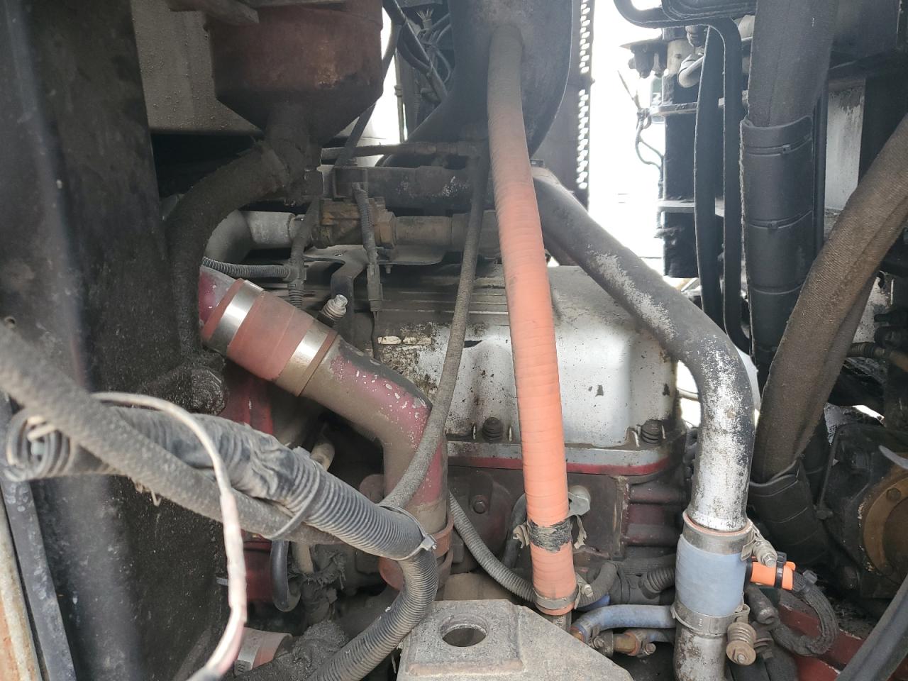 2008 Mack Mru613 VIN 1M2AV04CX8M001473 COPART salvage auction — Mechanical, IA - JUNKING CERTIFICATE, sold $975 on 2026-07-06 (photo 7)