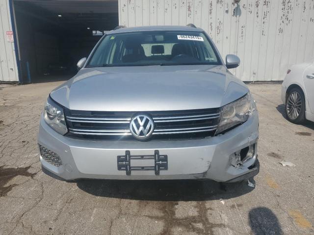 2017 Volkswagen Tiguan VIN WVGAV7AX4HK054441 COPART salvage auction — FRONT END, Ky - Red Salvage Non-Rebuildable, sold $1,500 on 2026-07-21 (photo 5)