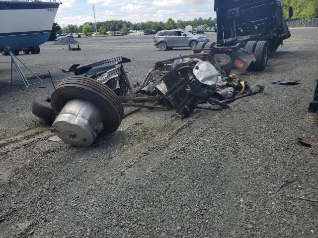 2020 Freightliner Cascadia 126 VIN 3AKJHHDRXLSLR1808 COPART salvage auction — ALL OVER, ID - SALVAGE CERTIFICATE OF TITLE, sold $2,950 on 2026-07-09 (photo 4)