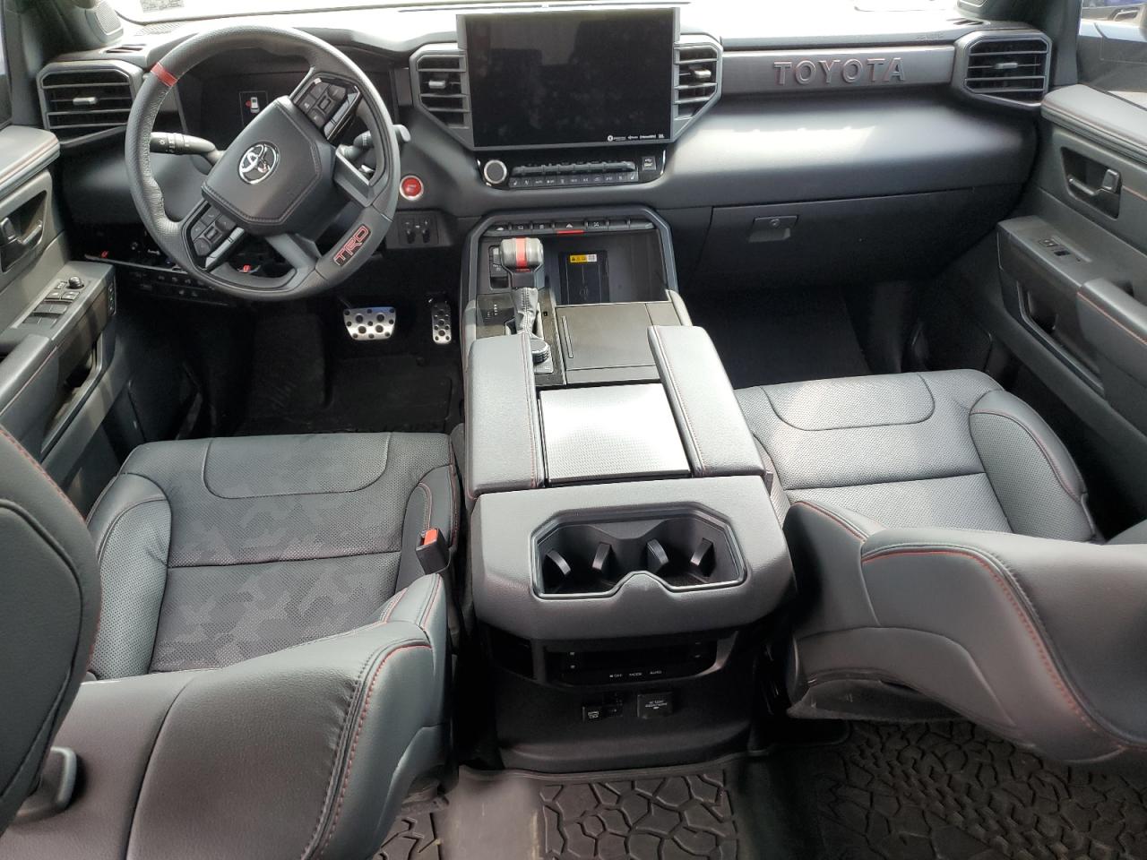 2024 Toyota Sequoia VIN 7SVAAABA6RX044074 COPART salvage auction — Vandalized, Salvage Title, sold $53,500 on 2025-12-01 (photo 8)