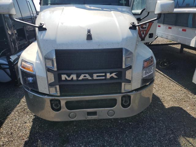 2023 Mack Anthem VIN 1M1AN4GY3PM036261 COPART salvage auction — ROLLOVER, MT - SALVAGE CERTIFICATE OF A VEHIC, sold $7,600 on 2026-07-30 (photo 7)