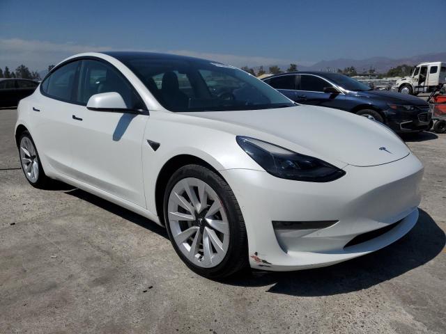2022 Tesla Model 3 VIN 5YJ3E1EB8NF137548 COPART salvage auction — Minor Dent/Scratches, CA - SALVAGE CERTIFICATE (P), sold $19,500 on 2025-10-24 (photo 4)