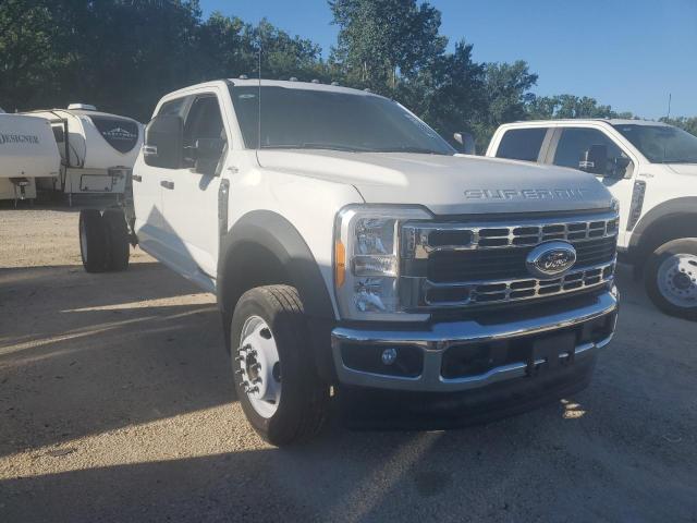 2023 Ford F-550 VIN 1FD0W5HT5PEC77827 COPART salvage auction — WATER/FLOOD, Ks - Flood - Salvage, sold $47,000 on 2026-07-22 (photo 4)